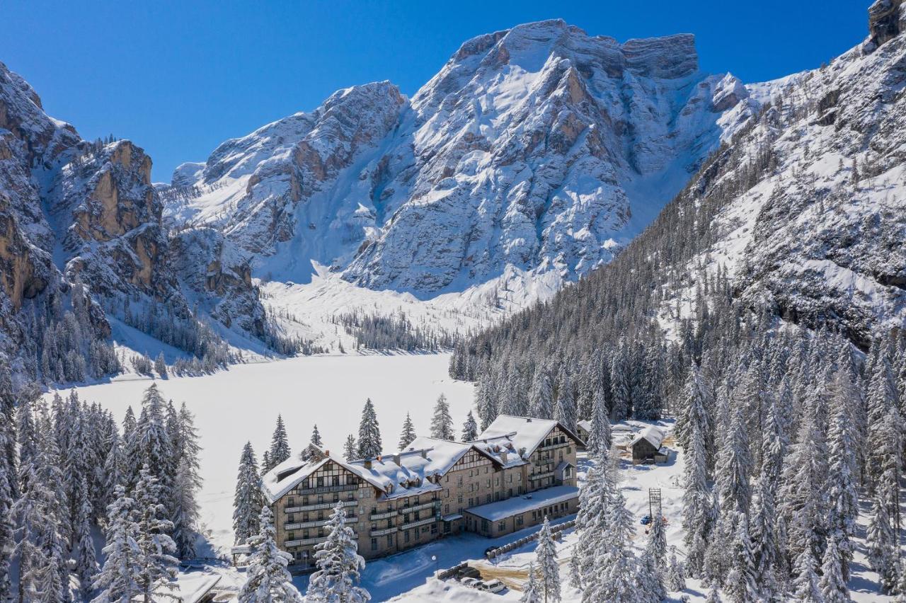 Hotel Lago di Braies Esterno foto