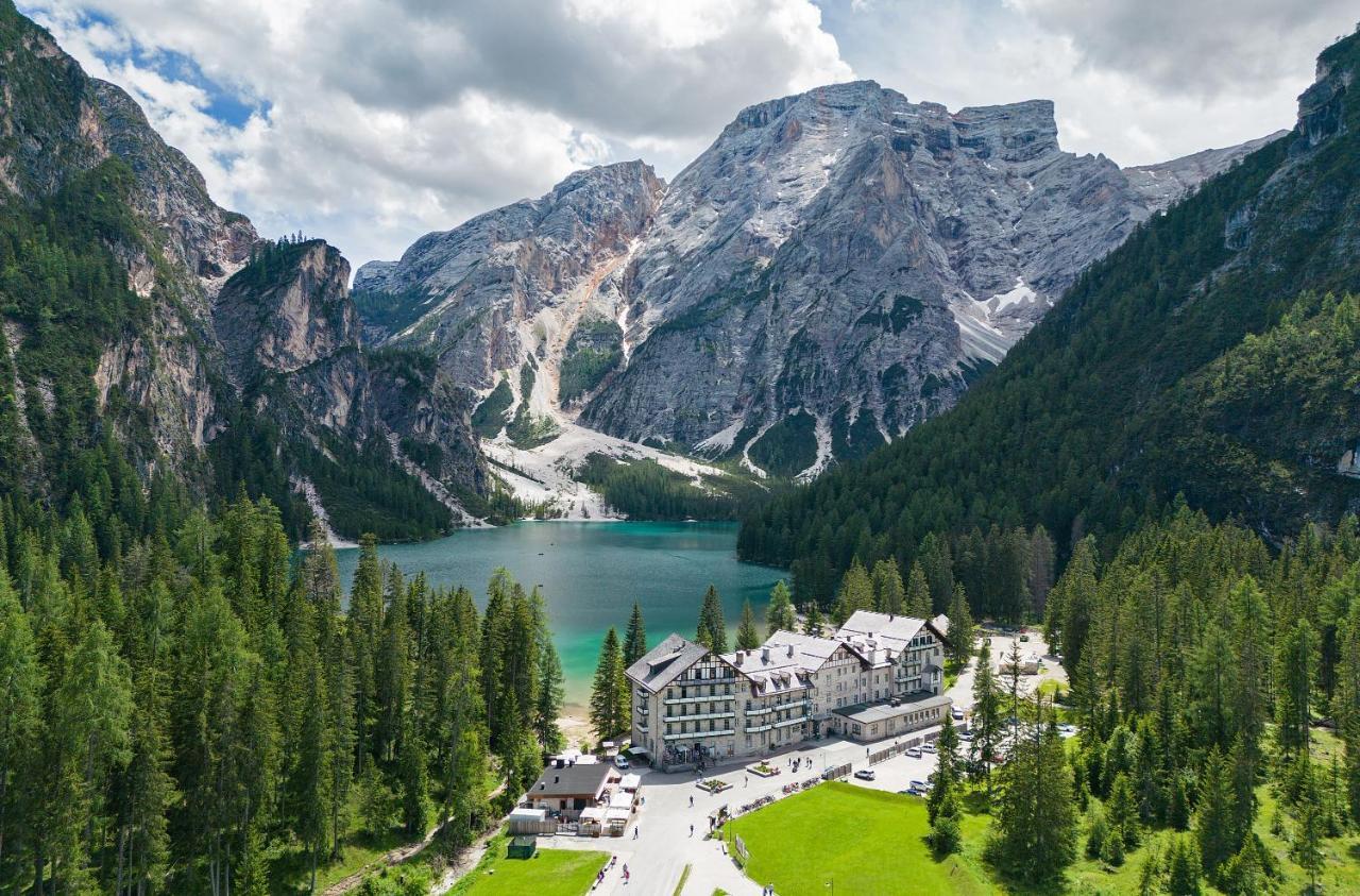 Hotel Lago di Braies Esterno foto