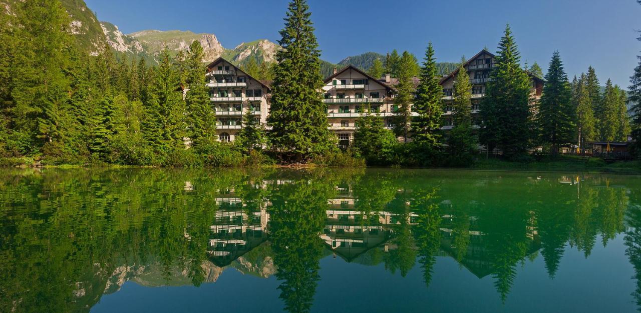 Hotel Lago di Braies Esterno foto